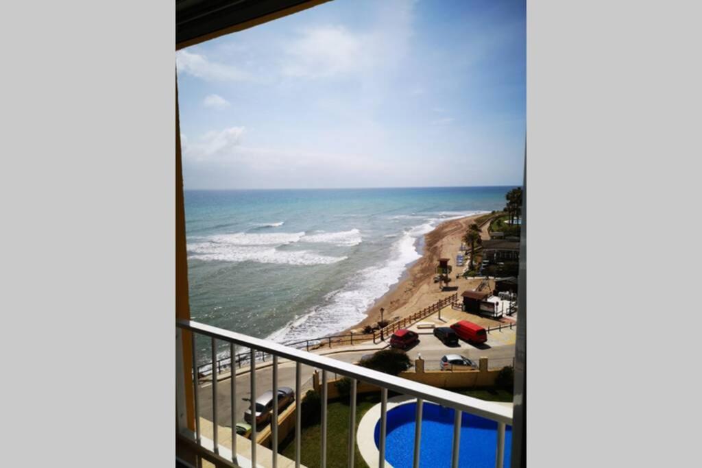 Beachfront Apartment Near Marbella Sitio de Calahonda 外观 照片