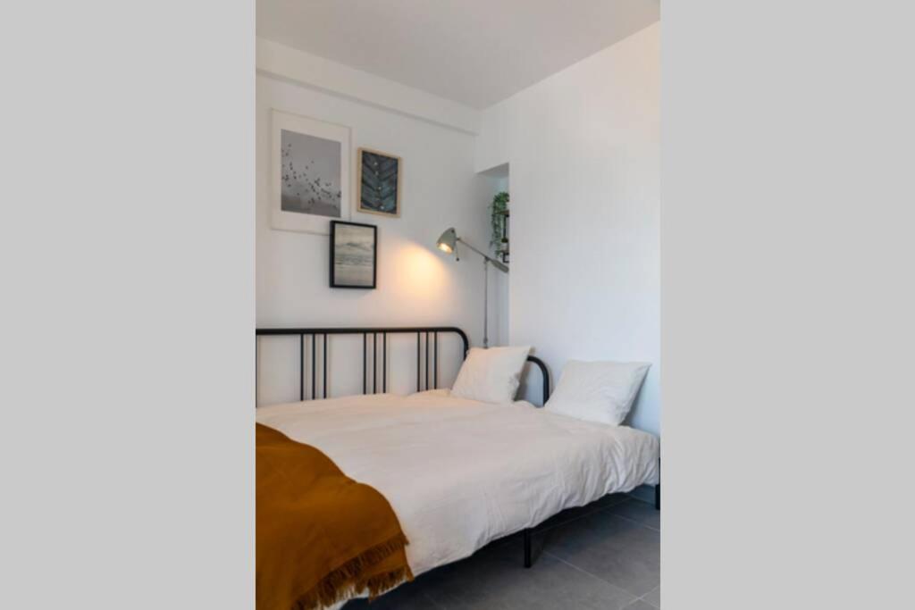 Beachfront Apartment Near Marbella Sitio de Calahonda 外观 照片