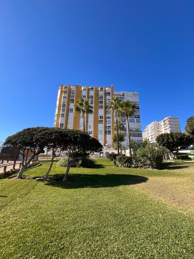 Beachfront Apartment Near Marbella Sitio de Calahonda 外观 照片